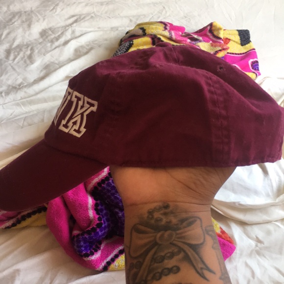 Pink baseball hat - Picture 3 of 4